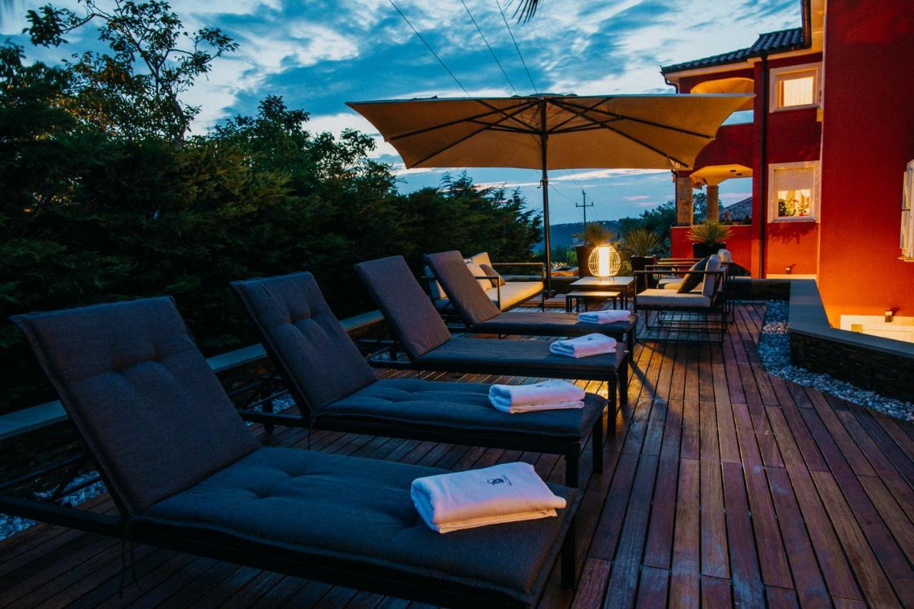Villa Sunset Pool & Spa Apartments Zgornje Skofije Zewnętrze zdjęcie